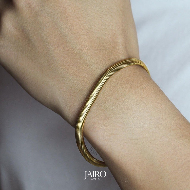 JAIRO Snake Chain Bracelet in Gold