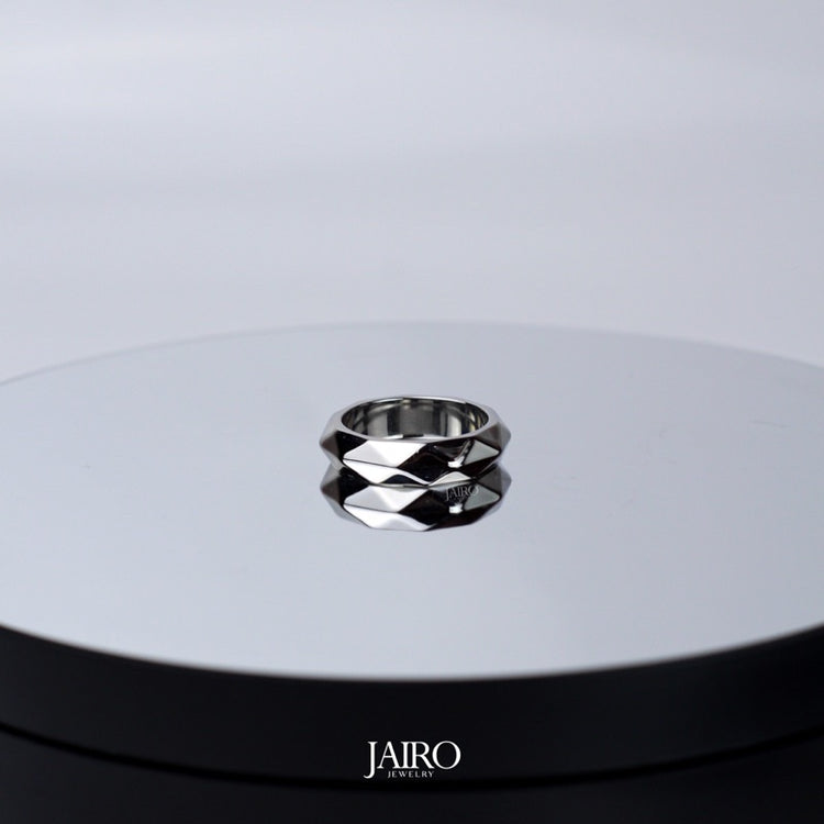 JAIRO Greco Diamond Ring in Silver