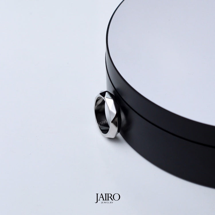 JAIRO Greco Diamond Ring in Silver