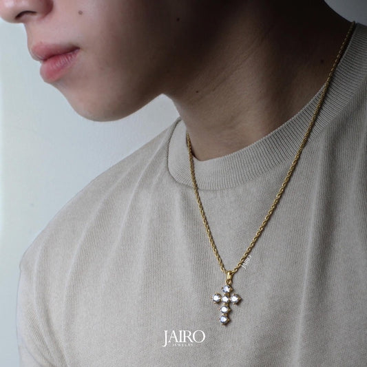 JAIRO Valerio Iced Out Crucifix Necklace in Gold