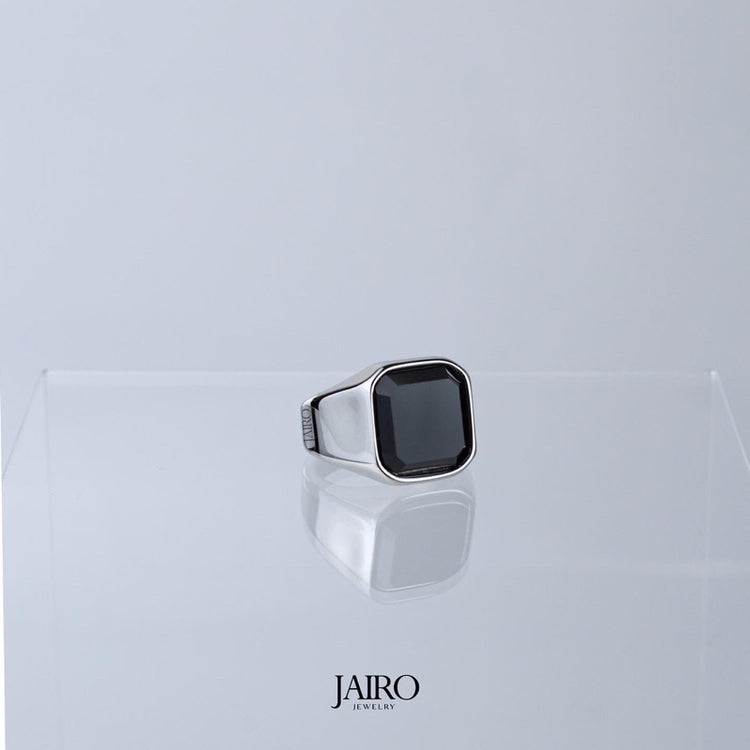 JAIRO Maxus Black Signet Ring in Silver