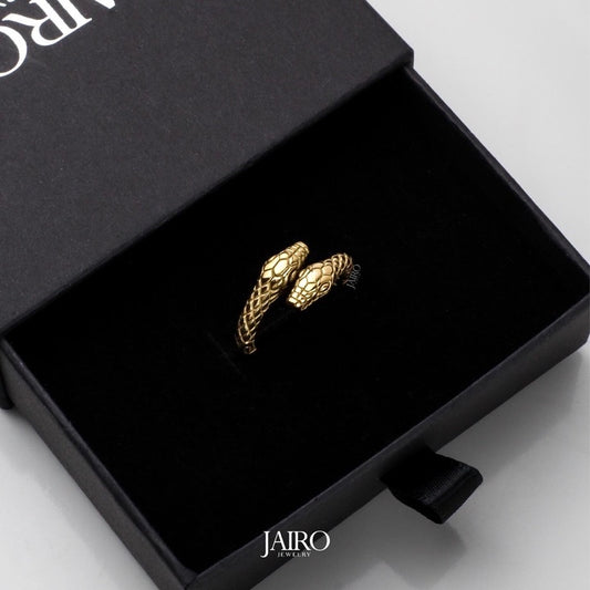 JAIRO Serafin Twin Snake Ring in Gold