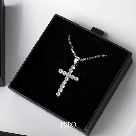 JAIRO Matheus Iced Out Crucifix Cross Necklace in Silver