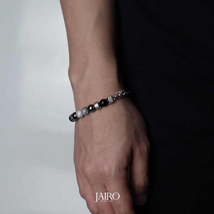 JAIRO Yuri Map Stone Bracelet in Silver