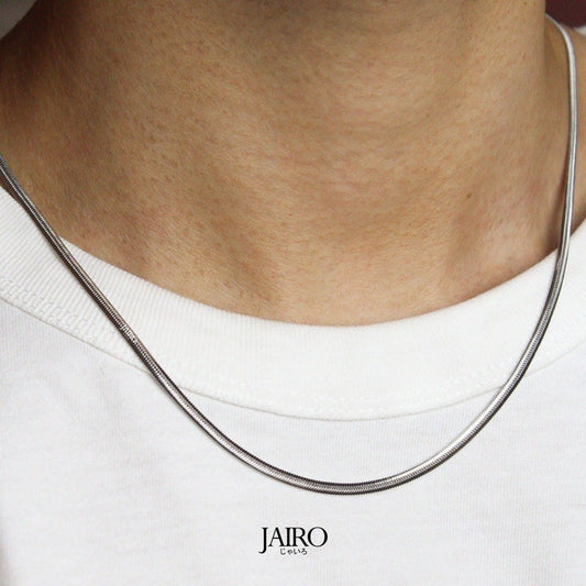 JAIRO Flat Snake Chain Necklace in Silver