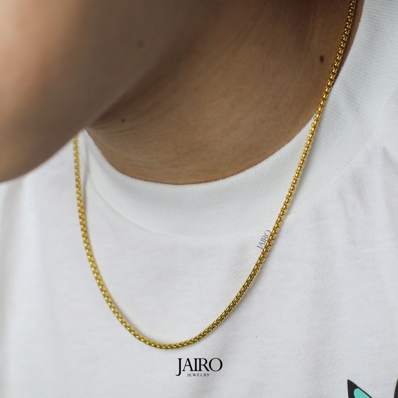 JAIRO Box Chain Necklace in Gold