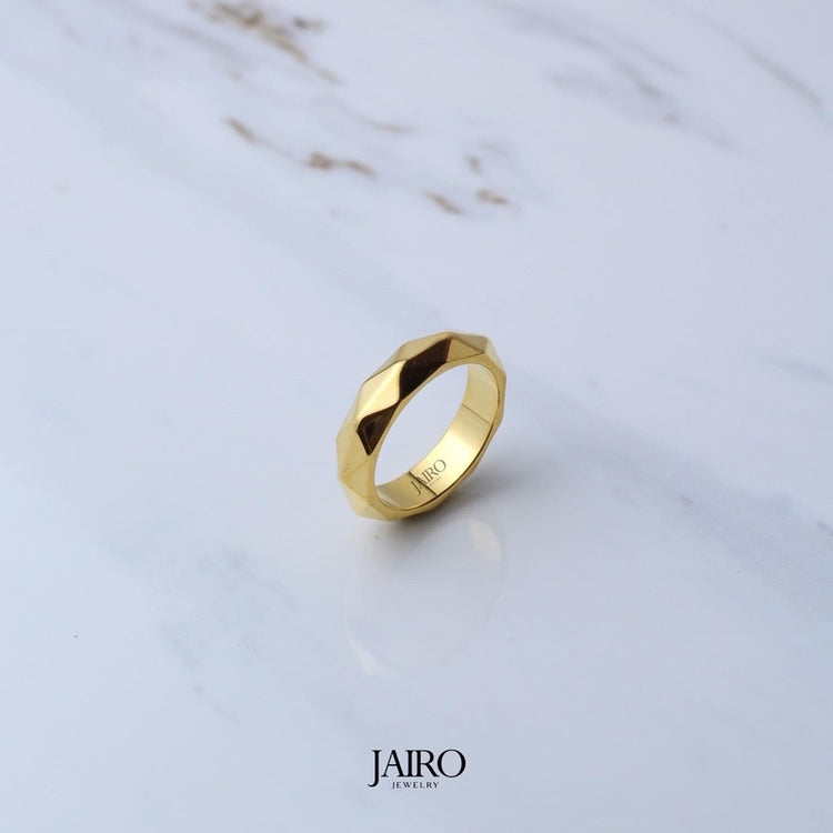JAIRO Greco Diamond Ring in Gold