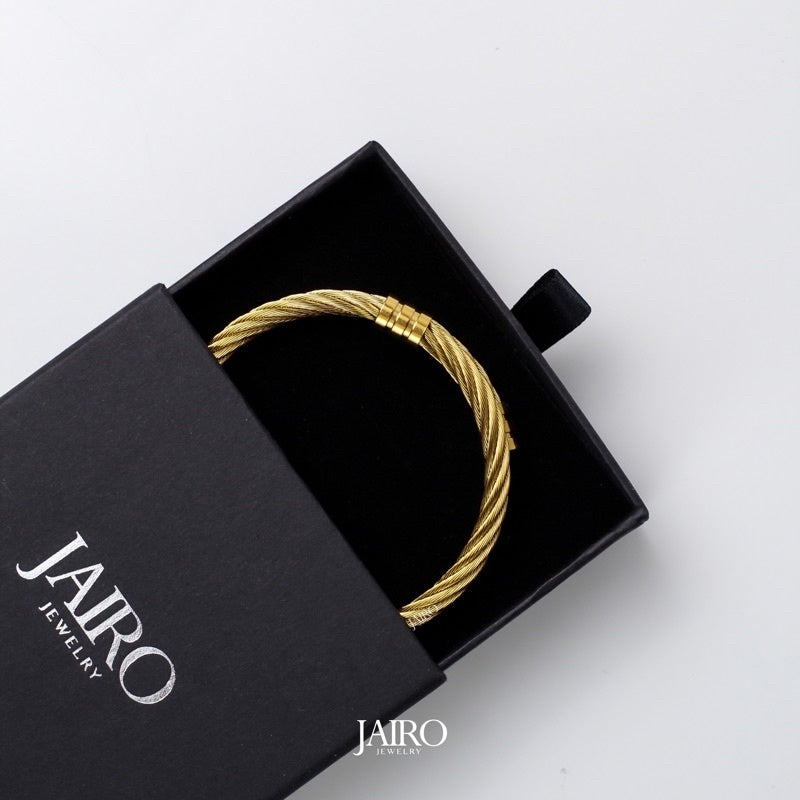 JAIRO Cortez Cable Cuff Bangle in Gold