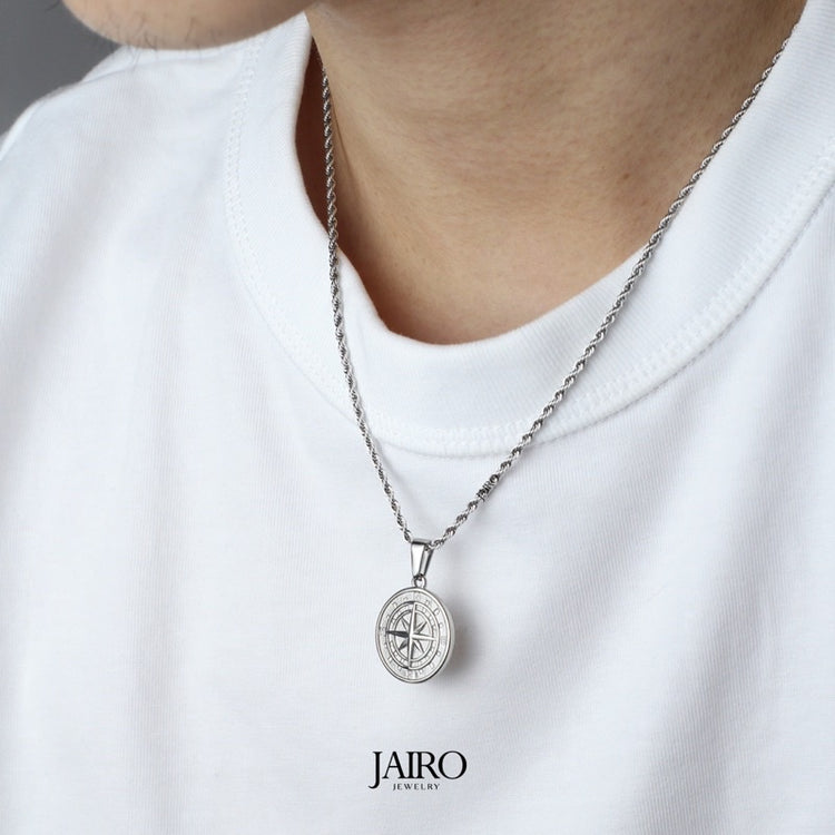 JAIRO Columbus Compass Necklace in Silver