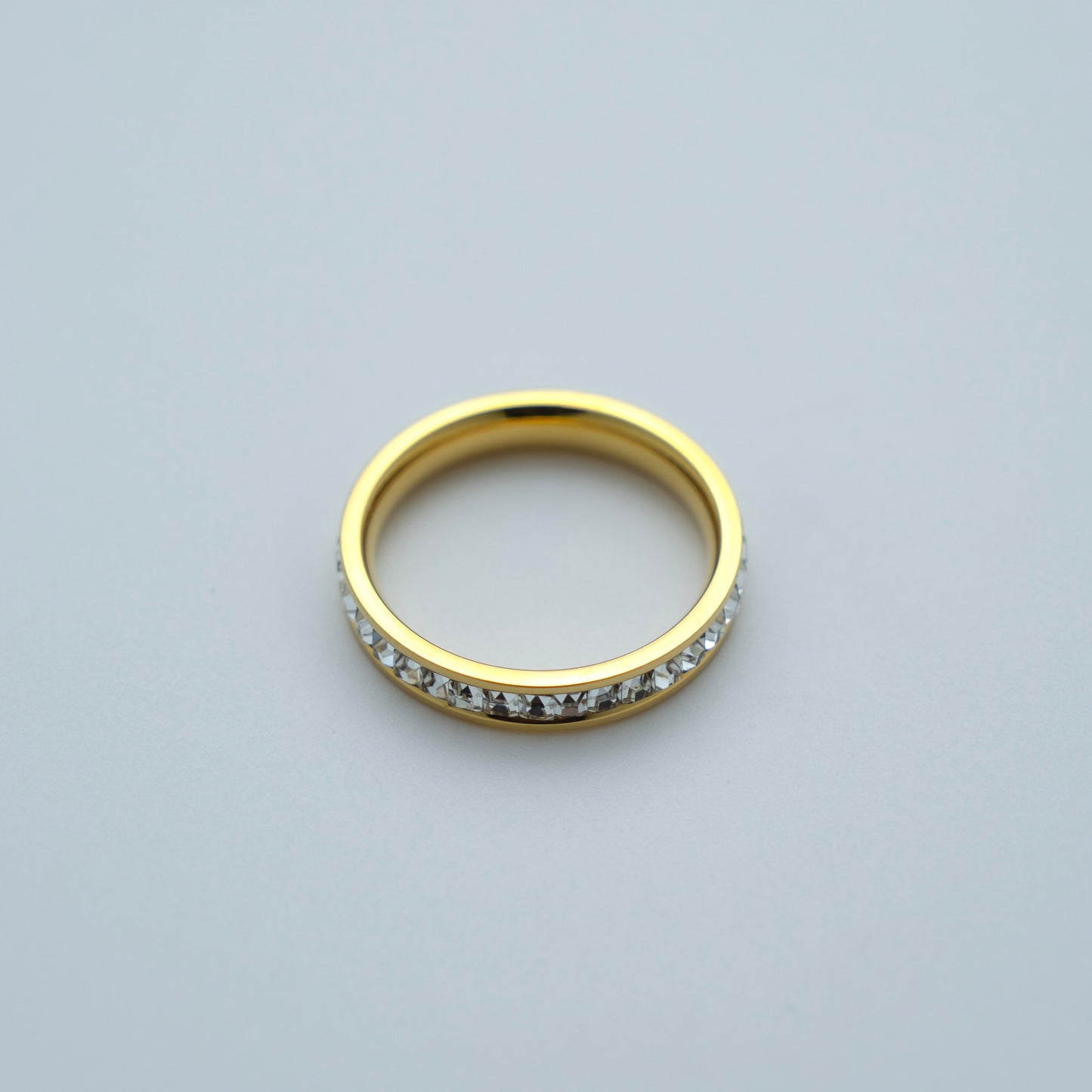 JAIRO Prado Iced Out Ring in Gold