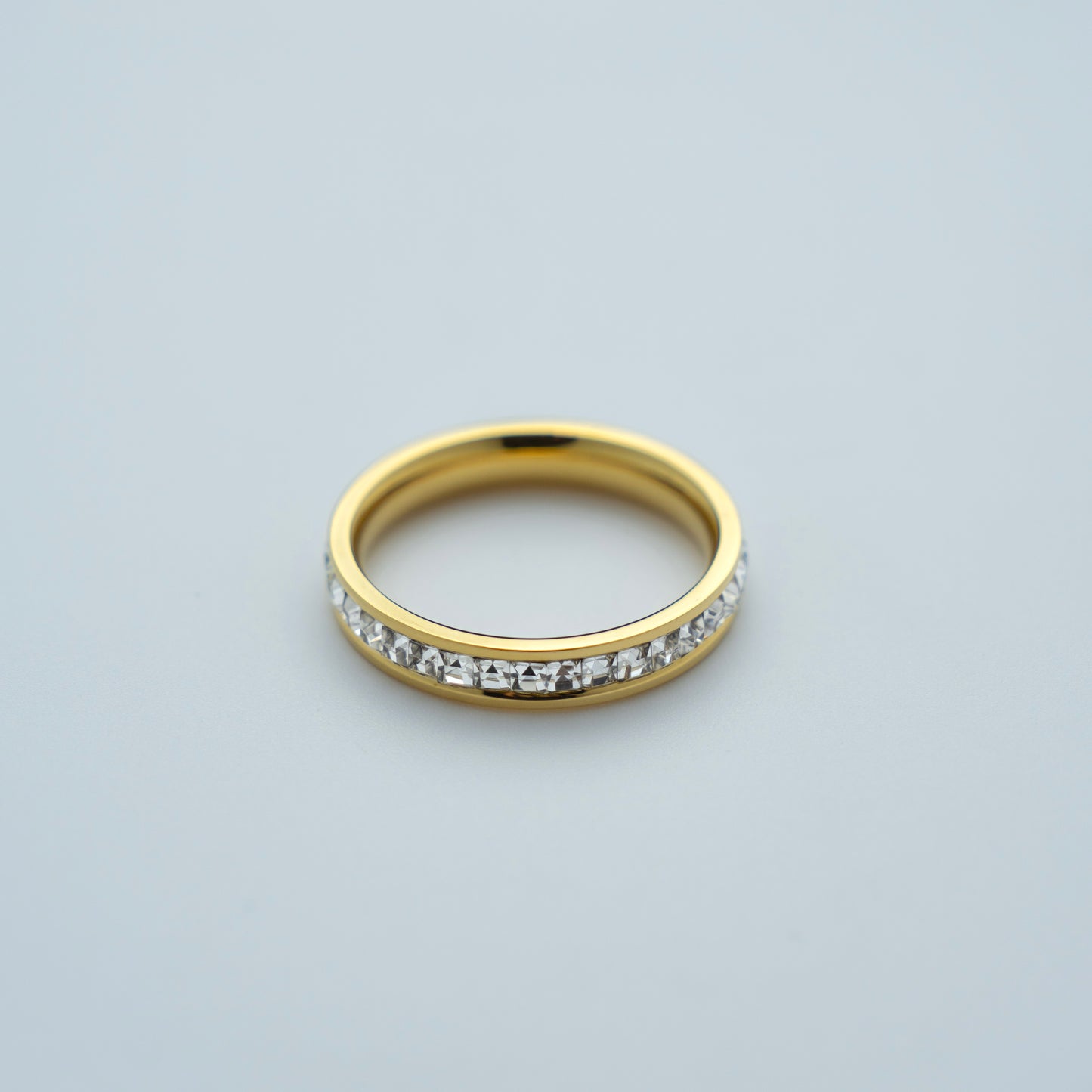 JAIRO Prado Iced Out Ring in Gold