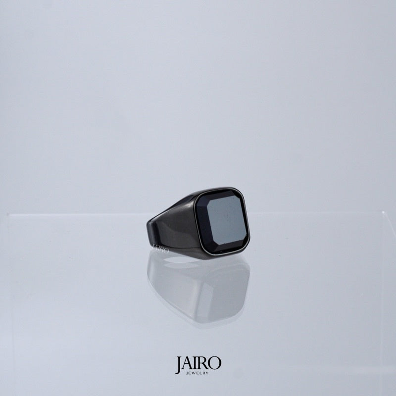 JAIRO Maxus Black Signet Ring in Jet Black