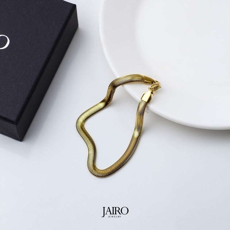 JAIRO Snake Chain Bracelet in Gold
