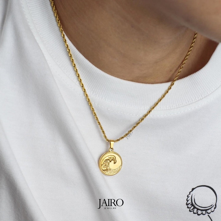 JAIRO Alto Wave Necklace in Gold
