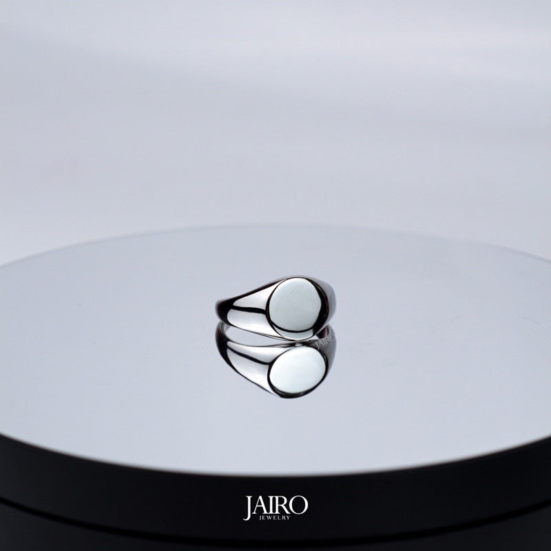 JAIRO Luca Signet Ring in Silver