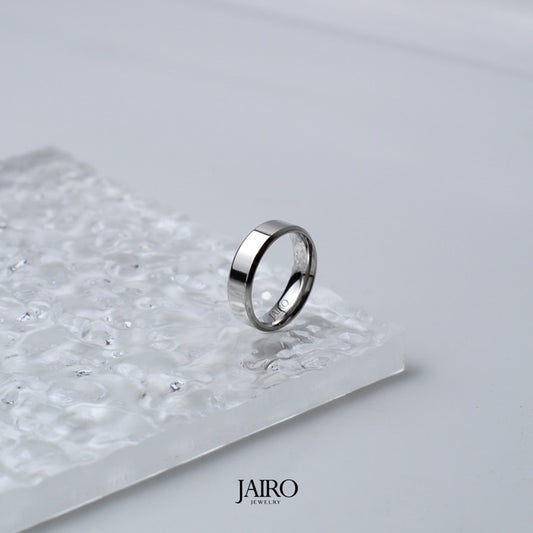 JAIRO Hugo Band Ring in Silver