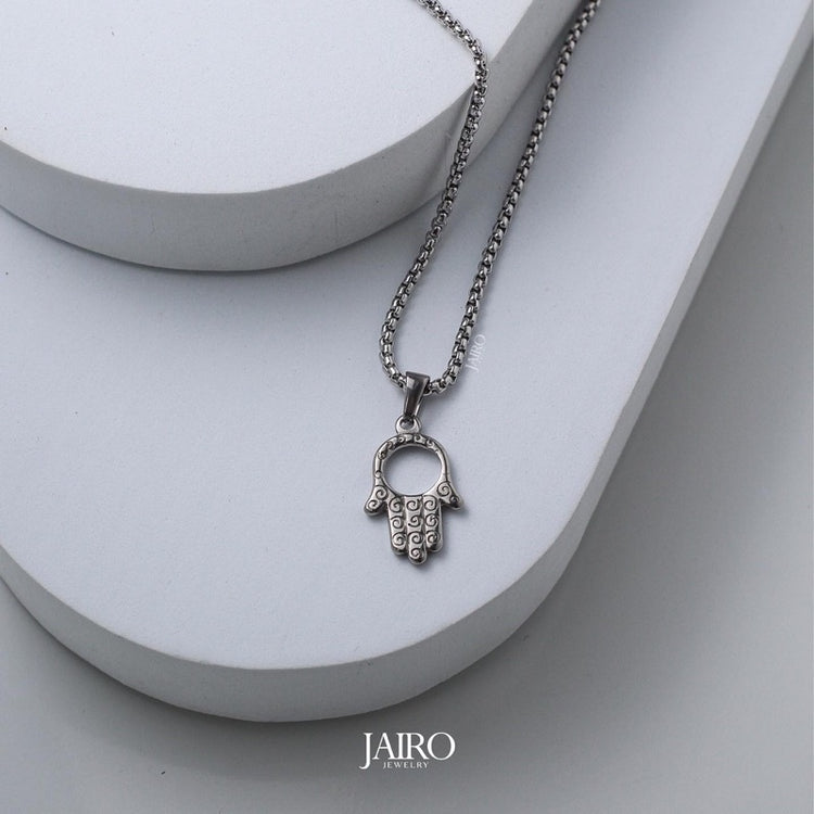 JAIRO Roman Hamsa Hand Necklace in Silver