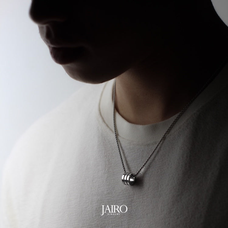JAIRO Polo Barrel Necklace in Silver