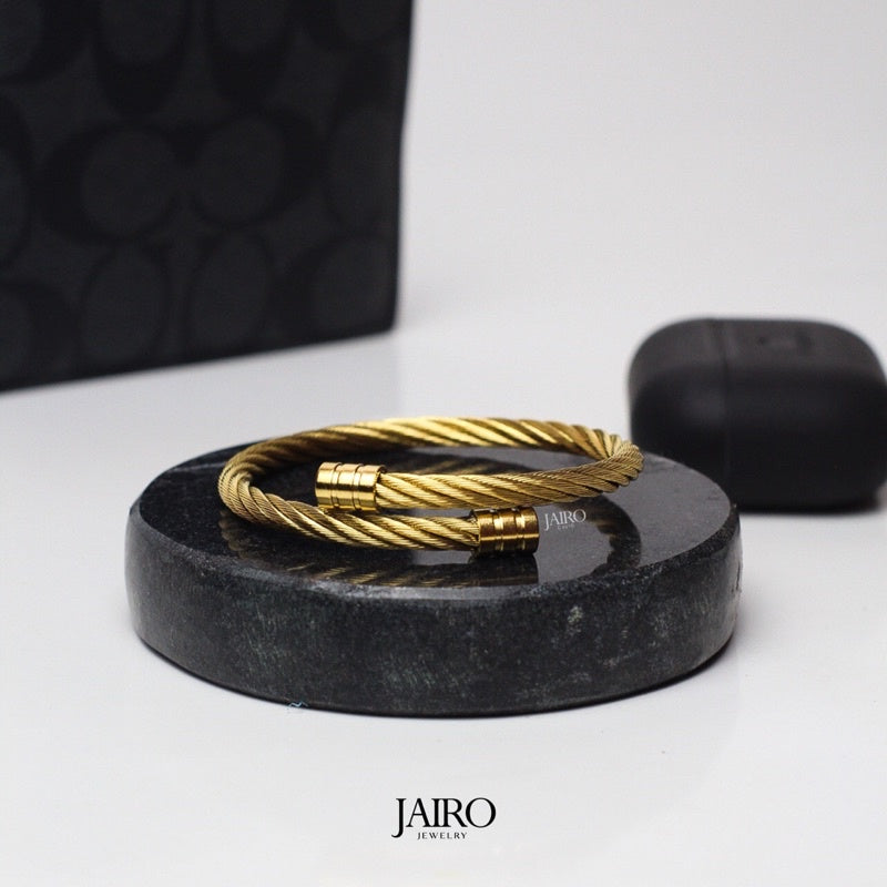 JAIRO Cortez Cable Cuff Bangle in Gold