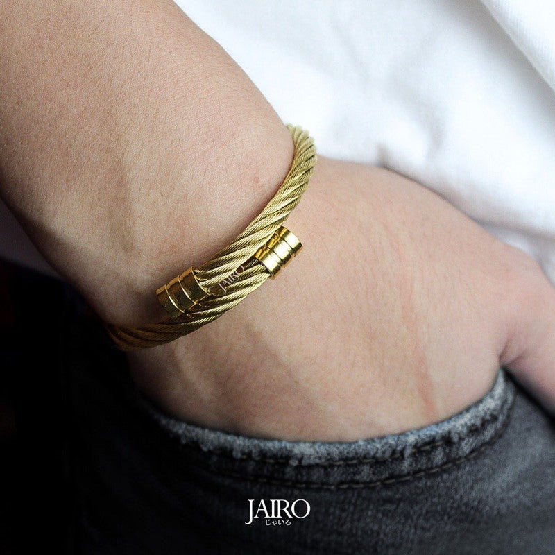 JAIRO Cortez Cable Cuff Bangle in Gold