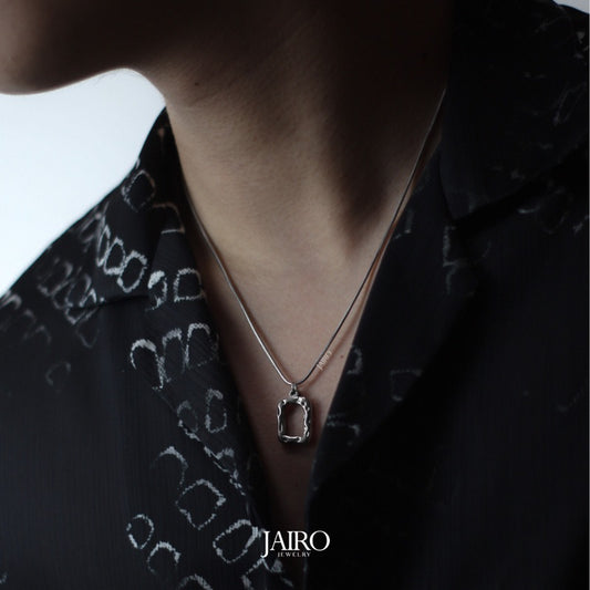 JAIRO Fino Bezel Necklace in Silver