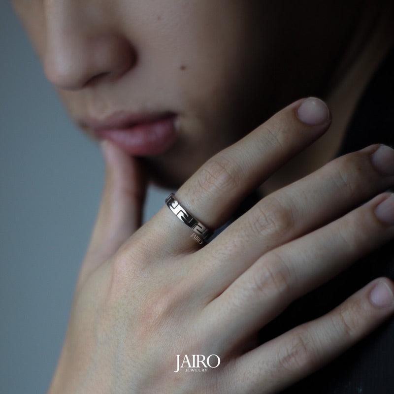 JAIRO Giza Slim Ring in Silver