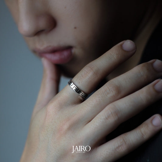 JAIRO Giza Slim Ring in Silver