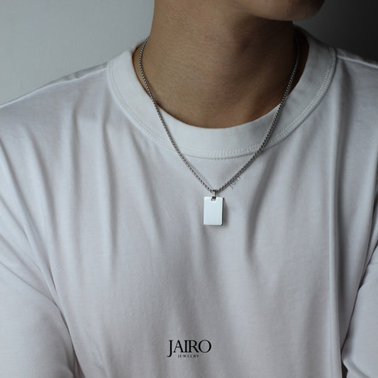 JAIRO Pierre Tag Necklace in Silver