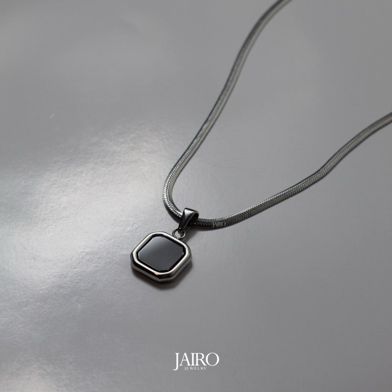 JAIRO Harman Black Amulet Necklace in Silver