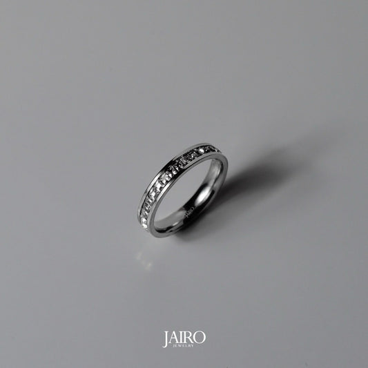 JAIRO Prado Iced Out Ring in Silver