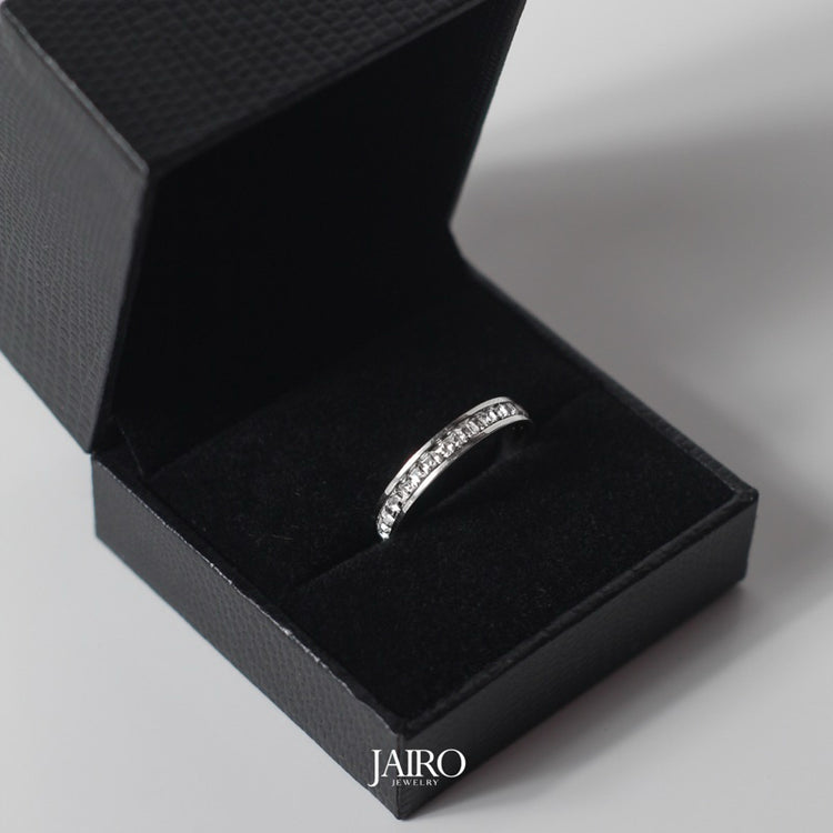 JAIRO Prado Iced Out Ring in Silver