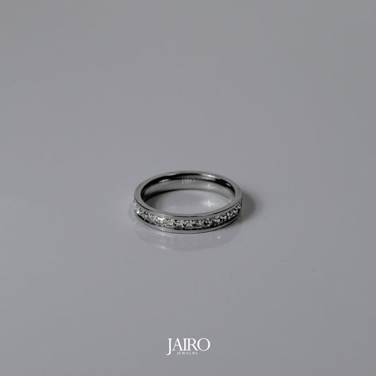 JAIRO Prado Iced Out Ring in Silver