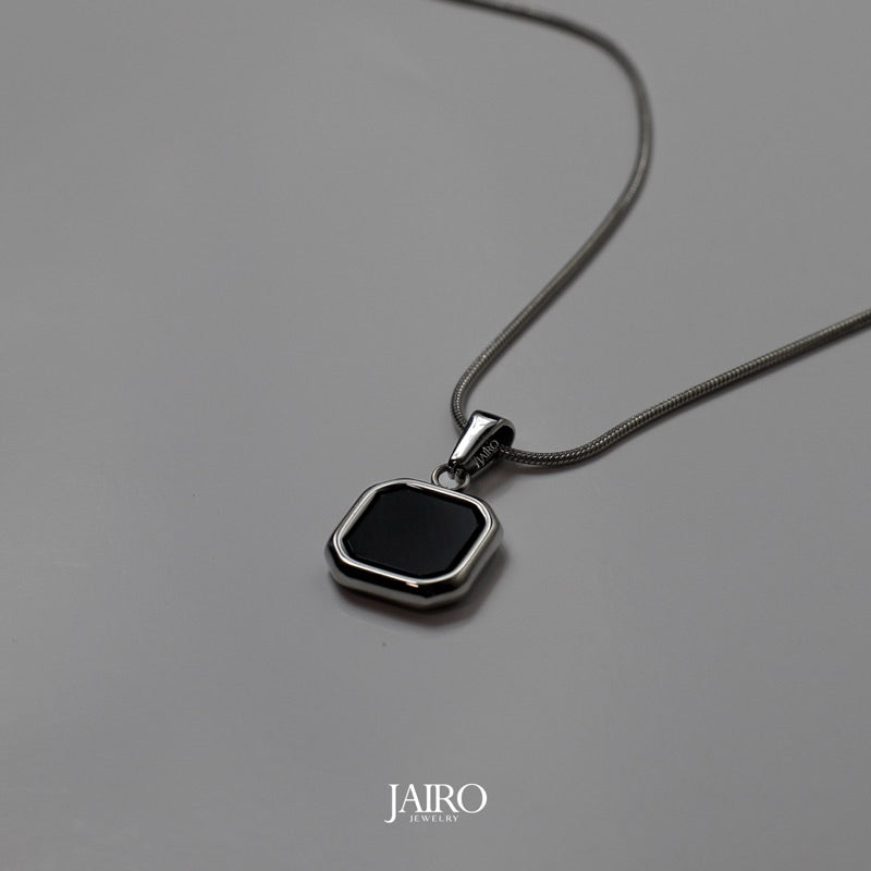 JAIRO Harman Black Amulet Necklace in Silver